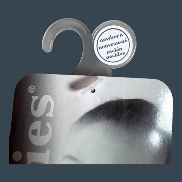 Baby Shower Girl Gift Gerber Apparel Set 0-3 Months 2 Beanies & 2 Onesies Bears - Picture 14 of 16